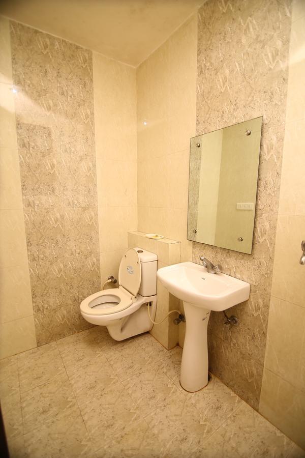 Hotel Pappan Plaza Palwal Bagian luar foto