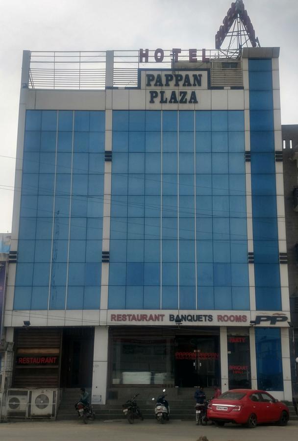 Hotel Pappan Plaza Palwal Bagian luar foto